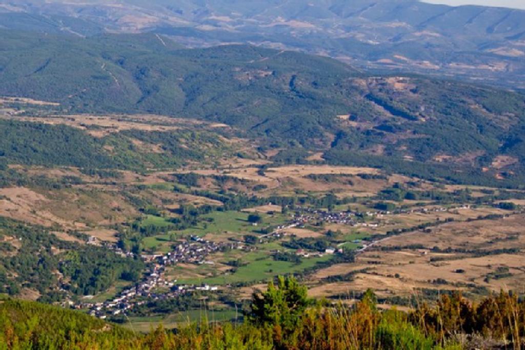 Las Fontaninas Noceda del Bierzo Exterior photo